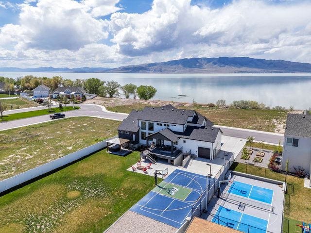 208 N BAY DR, Vineyard, UT 84059