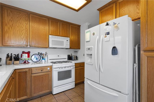 19031 Pamela Lane, Apple Valley, CA 92308