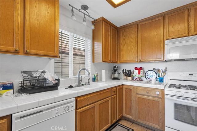 19031 Pamela Lane, Apple Valley, CA 92308