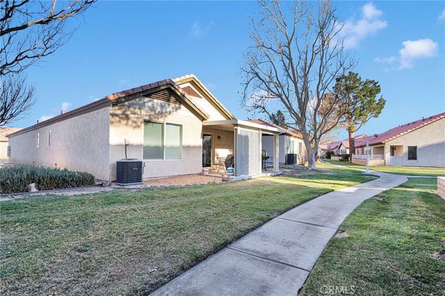 19031 Pamela Lane, Apple Valley, CA 92308
