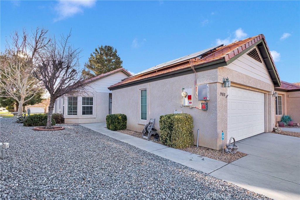19031 Pamela Lane, Apple Valley, CA 92308