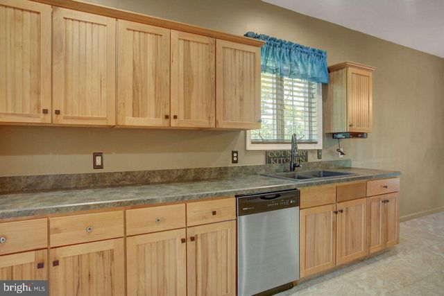 8333 BUCHANAN TRAIL W, Mercersburg, PA 17236