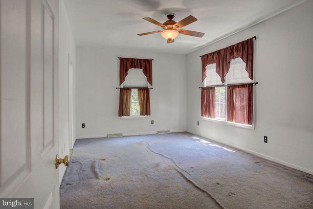 8333 BUCHANAN TRAIL W, Mercersburg, PA 17236