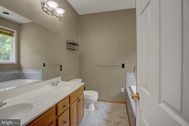 8333 BUCHANAN TRAIL W, Mercersburg, PA 17236