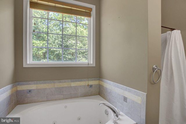 8333 BUCHANAN TRAIL W, Mercersburg, PA 17236
