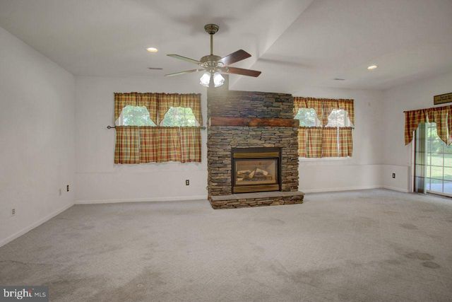 8333 BUCHANAN TRAIL W, Mercersburg, PA 17236