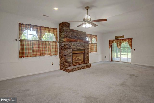 8333 BUCHANAN TRAIL W, Mercersburg, PA 17236
