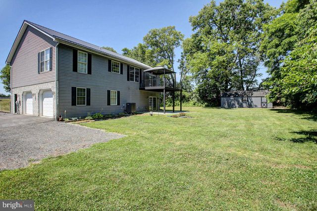 8333 BUCHANAN TRAIL W, Mercersburg, PA 17236