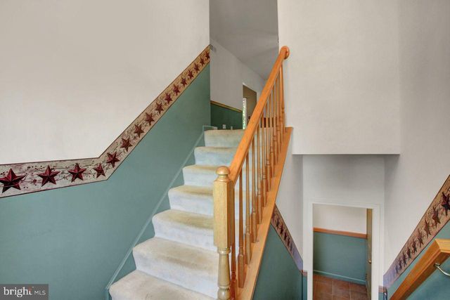 8333 BUCHANAN TRAIL W, Mercersburg, PA 17236