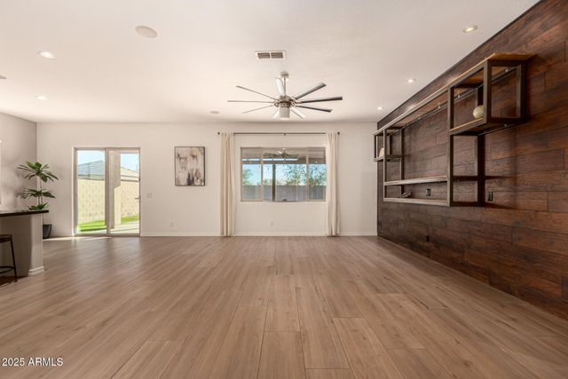 18213 W MONTEROSA Street, Goodyear, AZ 85395