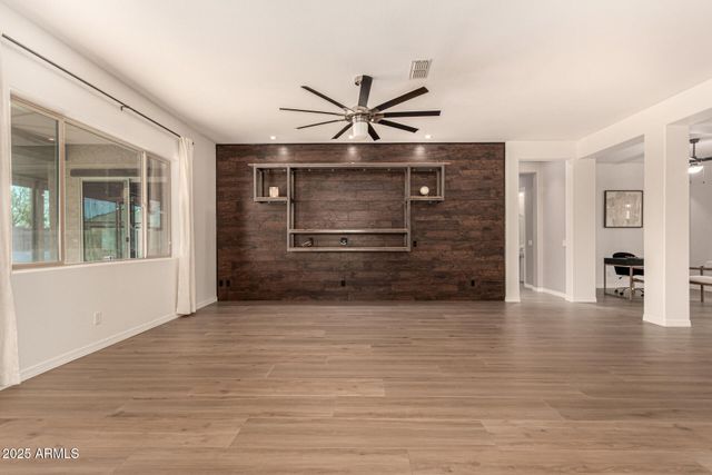 18213 W MONTEROSA Street, Goodyear, AZ 85395