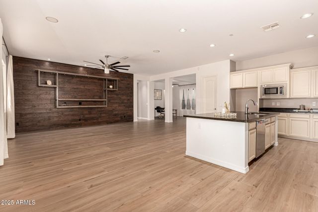 18213 W MONTEROSA Street, Goodyear, AZ 85395