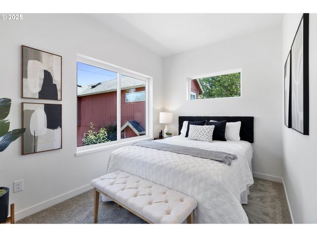 6916 N SWIFT St, Portland, OR 97203