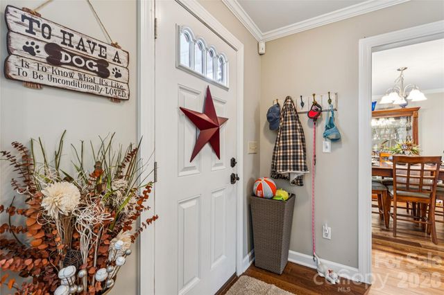 5220 Bridge Pointe Drive, Clemmons, NC 27012