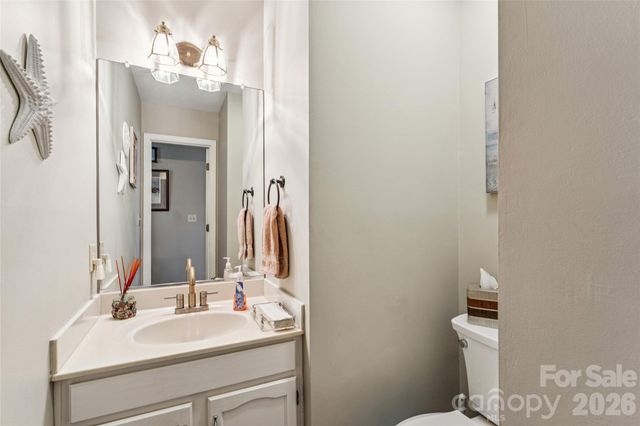 5220 Bridge Pointe Drive, Clemmons, NC 27012