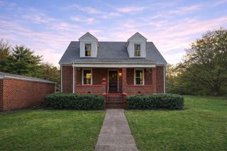 2255 Dunkirk AVE, Roanoke, VA 24012