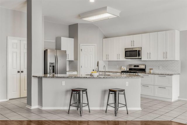 4319 S Summercrest LOOP, Round Rock, TX 78681