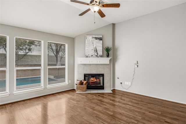 4319 S Summercrest LOOP, Round Rock, TX 78681