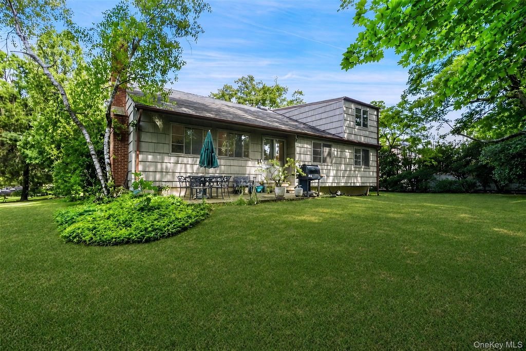 4 Greenhouse Circle, Rye Brook, NY 10573 — photo 2