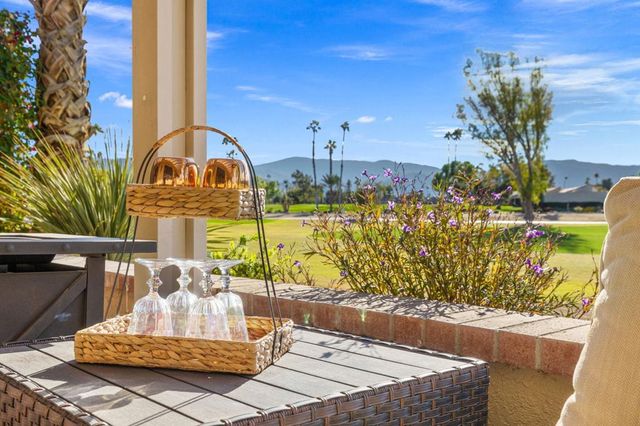 40667 La Costa Circle W, Palm Desert, CA 92211
