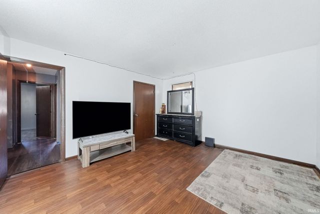 6806 Malvern Drive, Fort Wayne, IN 46816