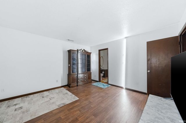 6806 Malvern Drive, Fort Wayne, IN 46816