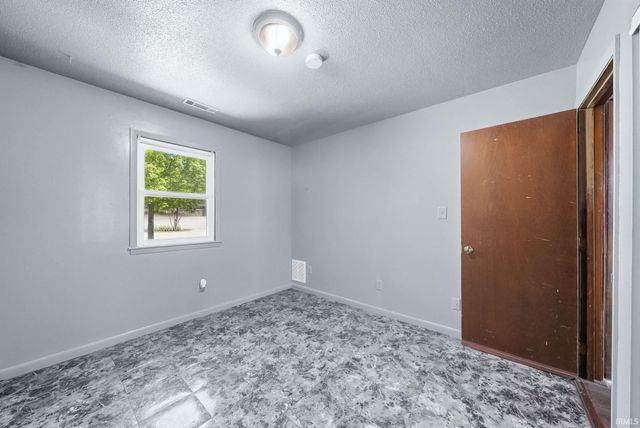 6806 Malvern Drive, Fort Wayne, IN 46816