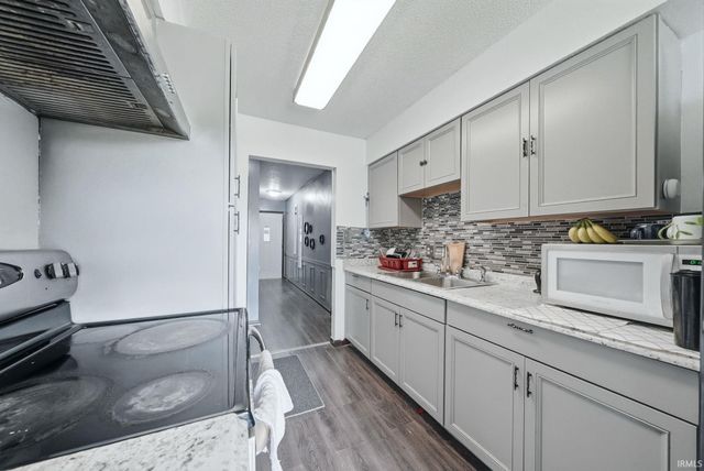 6806 Malvern Drive, Fort Wayne, IN 46816