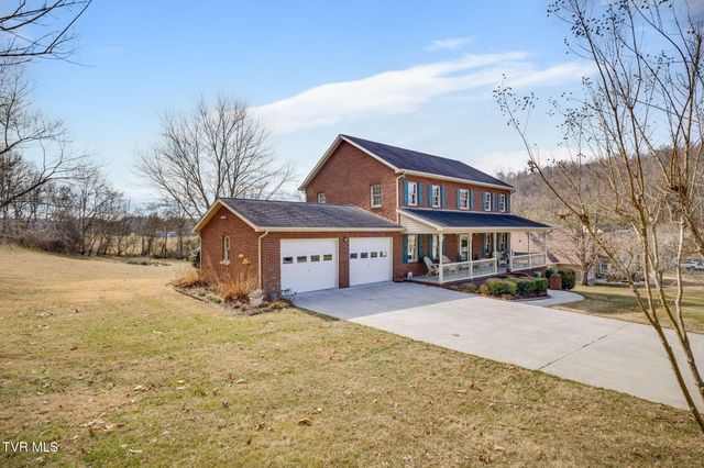 701 Dewberry Circle, Kingsport, TN 37663