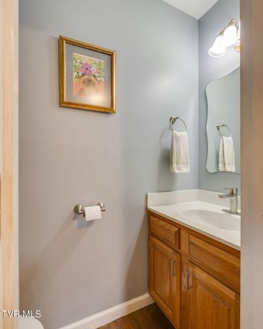 701 Dewberry Circle, Kingsport, TN 37663