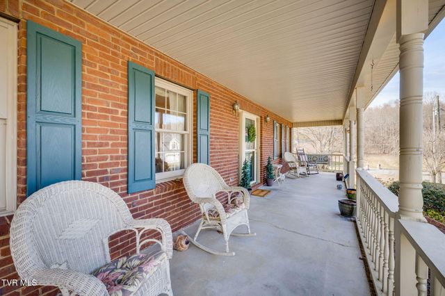 701 Dewberry Circle, Kingsport, TN 37663