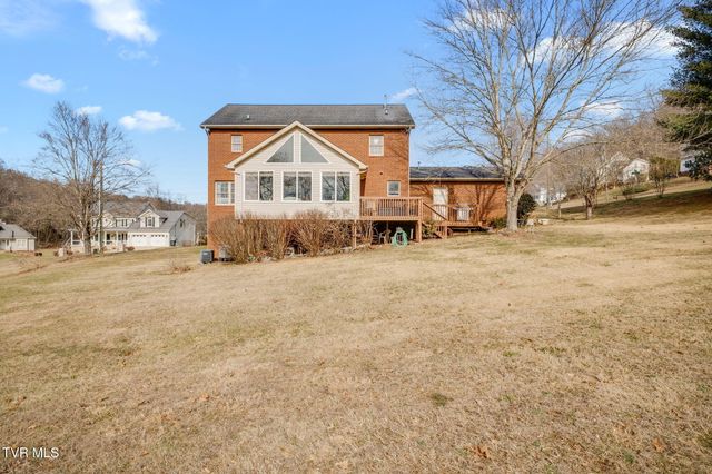 701 Dewberry Circle, Kingsport, TN 37663