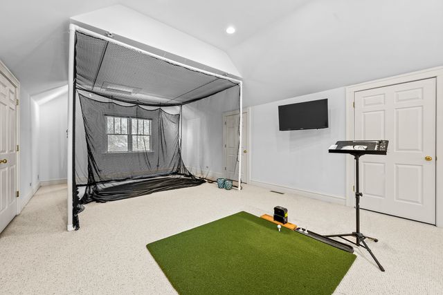 1190 W Old Mill Road, Lake Forest, IL 60045