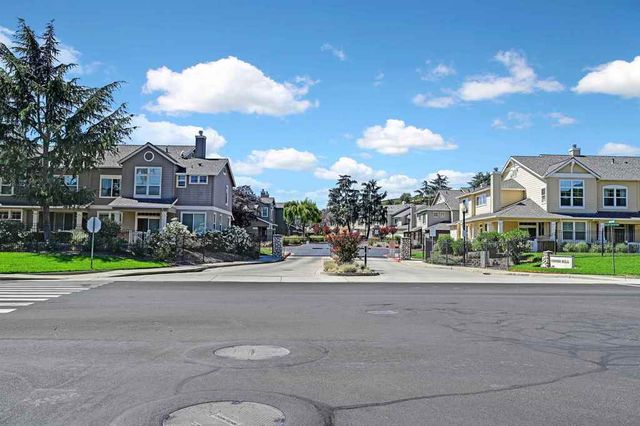 51 Bellington Cmn 8, Livermore, CA 94551