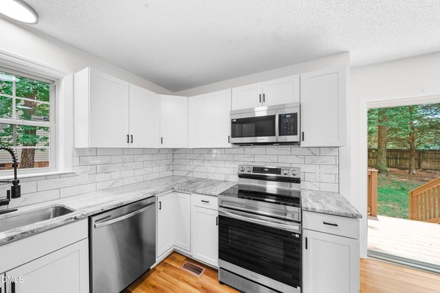 5404 Medieval Court, Knightdale, NC 27545
