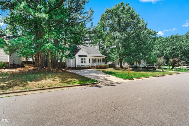 5404 Medieval Court, Knightdale, NC 27545