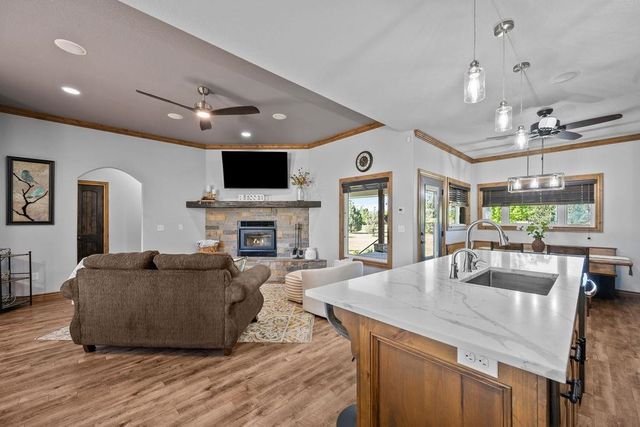 2601 S Brookmeadow Dr, Garden Plain, KS 67050