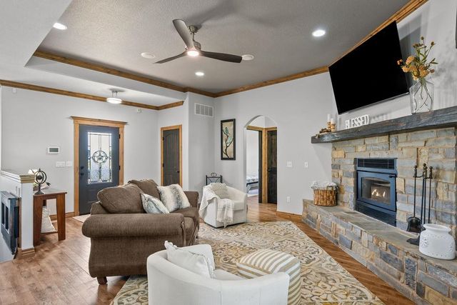 2601 S Brookmeadow Dr, Garden Plain, KS 67050