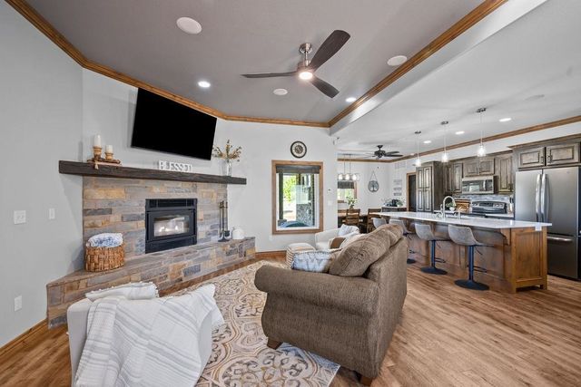 2601 S Brookmeadow Dr, Garden Plain, KS 67050