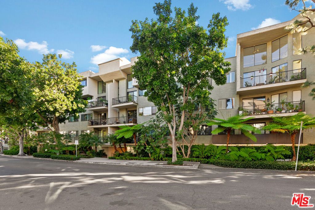 9000 Cynthia Street 208, West Hollywood, CA 90069