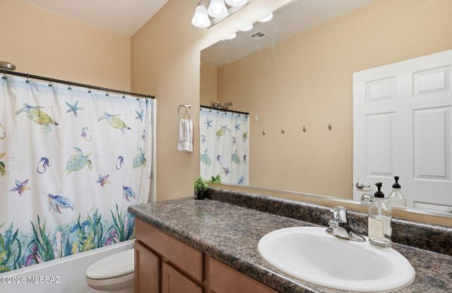 12348 E Calle Riobamba, Vail, AZ 85641