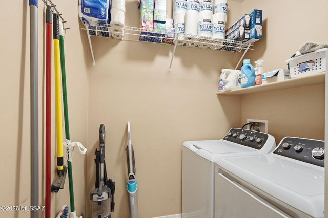 12348 E Calle Riobamba, Vail, AZ 85641