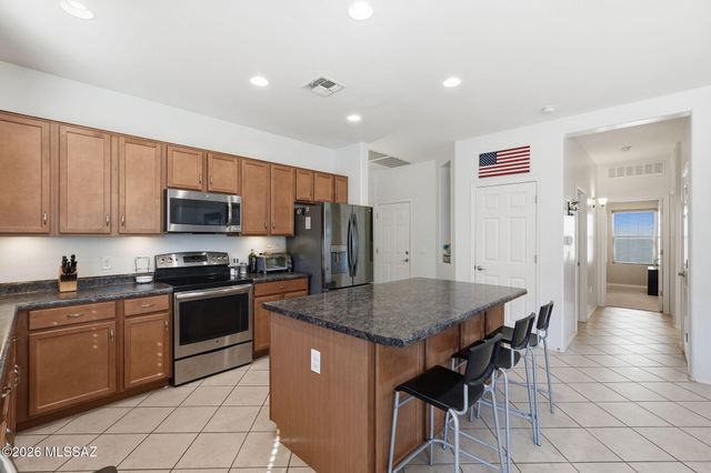 12348 E Calle Riobamba, Vail, AZ 85641
