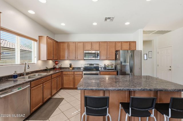 12348 E Calle Riobamba, Vail, AZ 85641