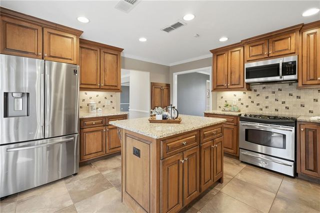 320 Sea Holly Circle, Roswell, GA 30076