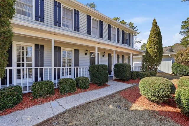 320 Sea Holly Circle, Roswell, GA 30076