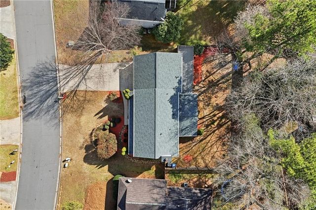 320 Sea Holly Circle, Roswell, GA 30076