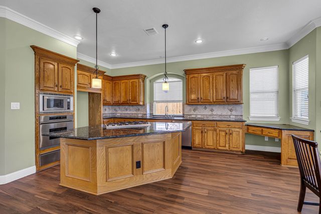 124 Sycamore Court, Grapevine, TX 76051