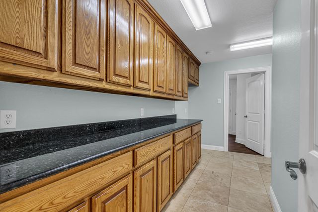 124 Sycamore Court, Grapevine, TX 76051