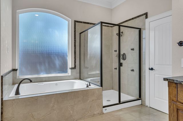 124 Sycamore Court, Grapevine, TX 76051